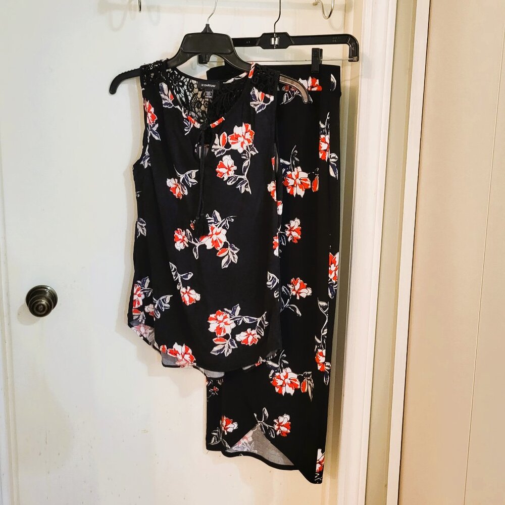 Le Chateau Sleeveless Blouse and Maxi Skirt - Picture 2 of 9